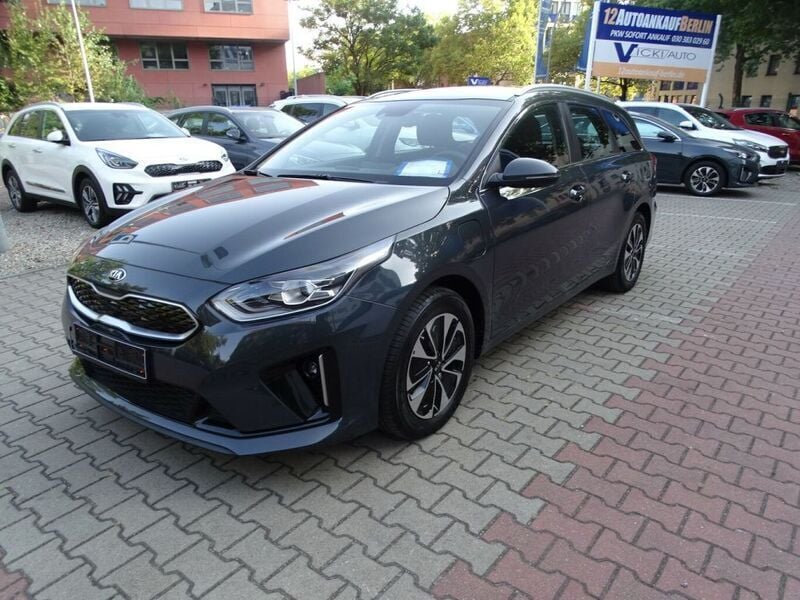Schwarz (metallic) Gebraucht 2021 Kia Ceed Vision Kombi | 19.900 € (Guter Preis) - Bild 1/4