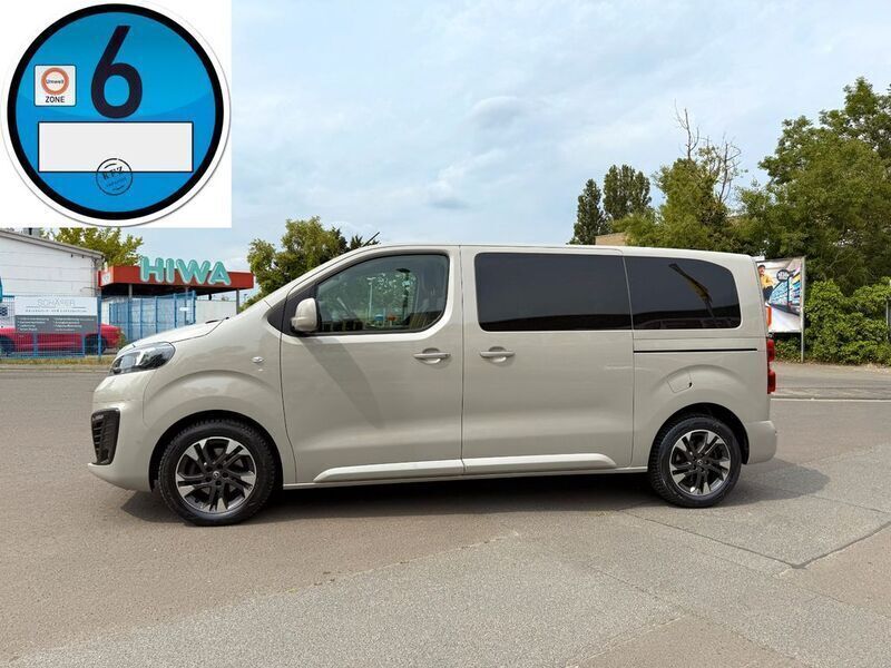 Grau Gebraucht 2020 Opel Zafira Life Van | 36.950 € (Fairer Preis) - Bild 1/3