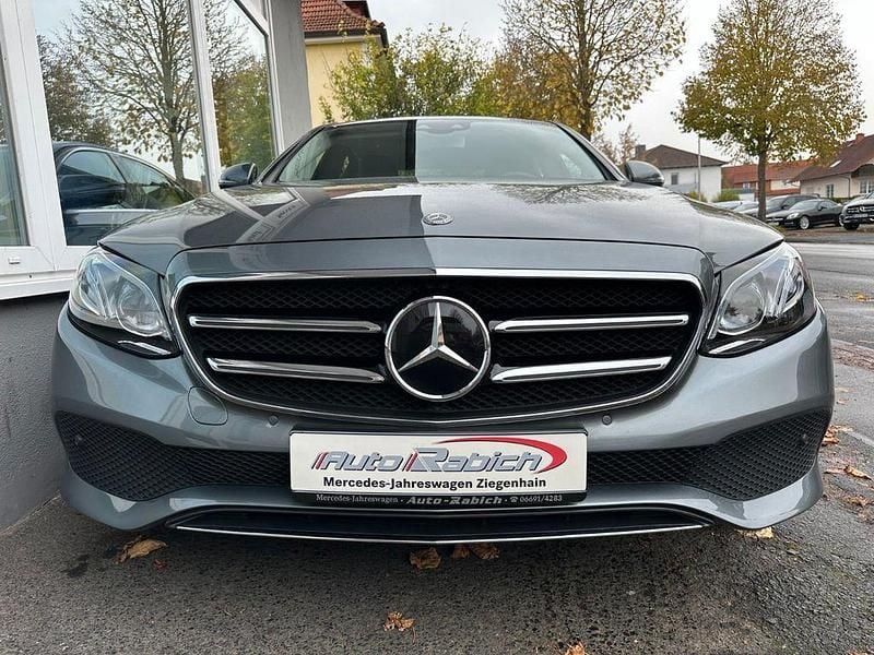 Gebraucht Mercedes E400 340 PS (250 kW) 2020 Grau Limousine