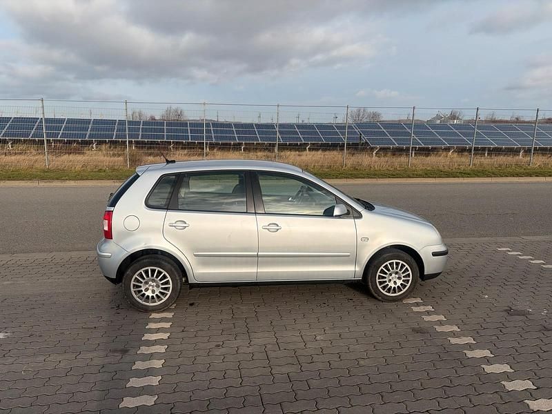 Brugt VW Polo 101 HK (74 kW) 2003 Sølv Hatchback