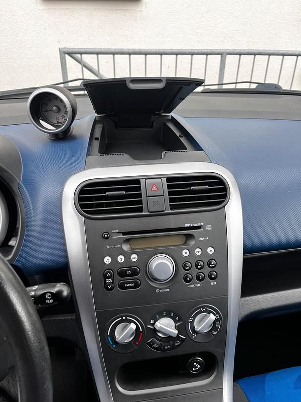 Second-hand Opel Agila 68 CP (50 kW) 2009 Albastru Hatchback