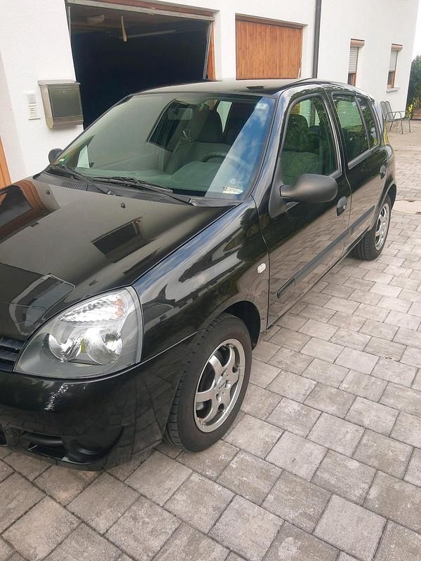 Schwarz Gebraucht 2007 Renault Clio II Limousine | 1.200 € (Guter Preis) - Bild 1/3