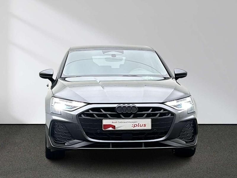 Neu Audi A3 S-Line 150 PS (110 kW) 2026 Daytonagrau perleffekt Limousine