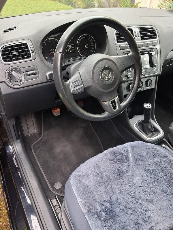 Usado VW Polo 83 HP (61 kW) 2012 Preto Citadino