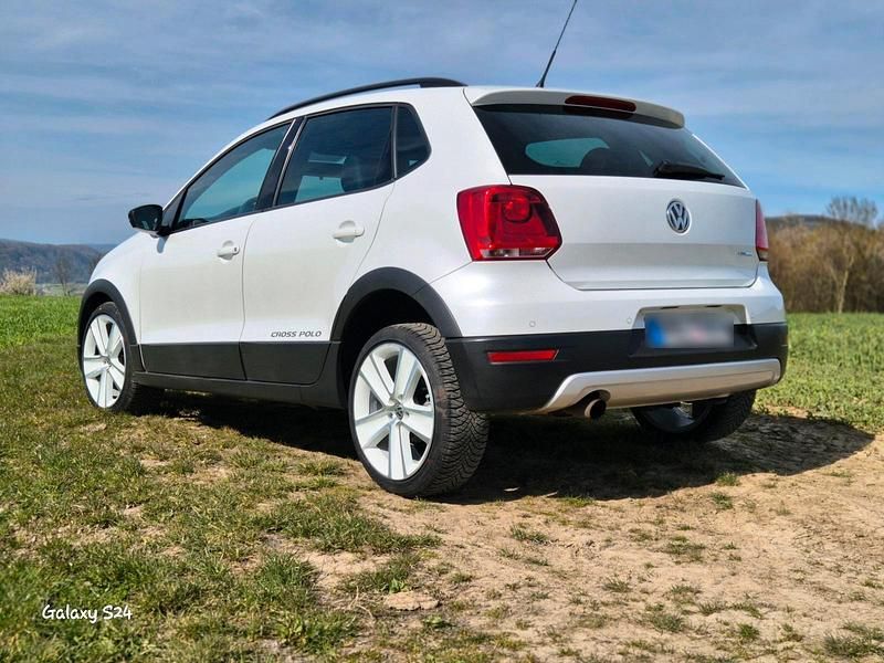 Gebraucht VW Polo Cross 90 PS (66 kW) 2012 Weiß Kleinwagen