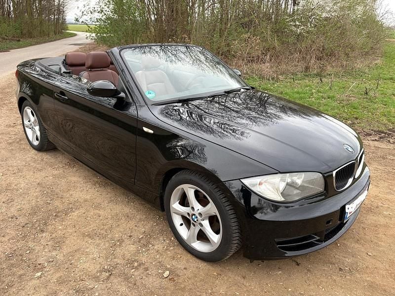 Gebraucht BMW 118 Cabriolet 143 PS (105 kW) 2008 Schwarz Cabrio