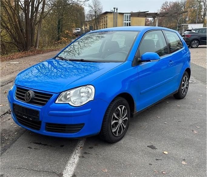 Blau Gebraucht 2006 VW Polo Comfortline Kleinwagen | 600 € (Superpreis) - Bild 1/4