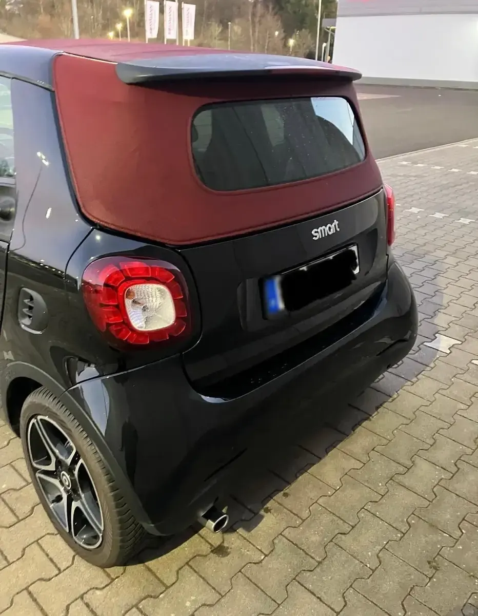 Używany Smart ForTwo Cabrio 71 KM (52 kW) 2017 Czarny Kabriolet