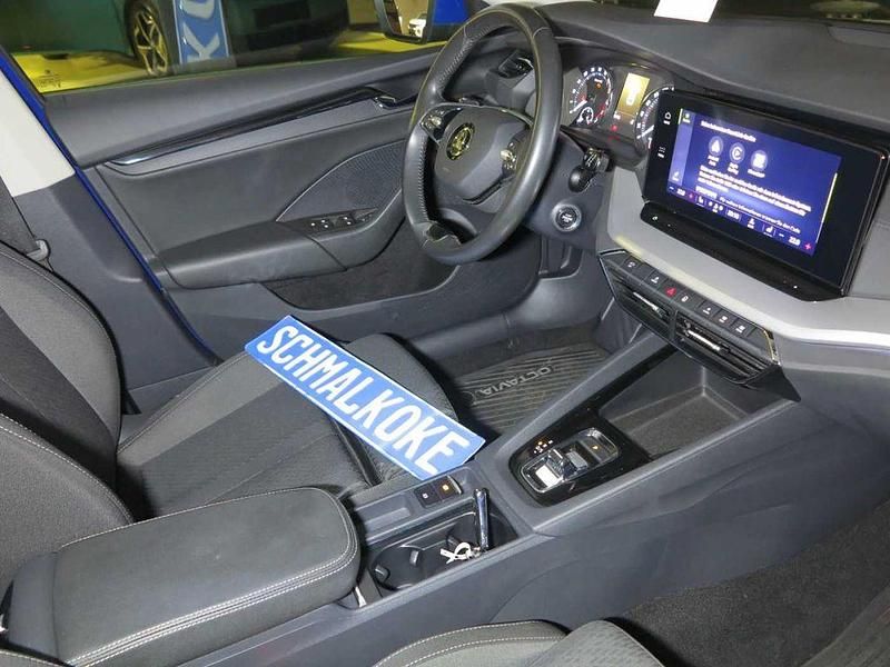 Gebraucht Skoda Octavia Ambition 150 PS (110 kW) 2022 Energy blue Kombi