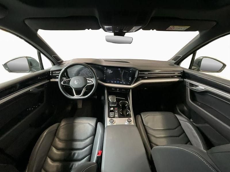 Gebraucht VW Touareg Elegance 286 PS (210 kW) 2023 Grau SUV