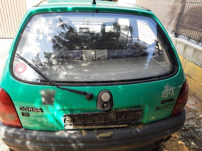 Grün Gebraucht 1996 Opel Corsa Kleinwagen | 250 € (Guter Preis) - Bild 1/4
