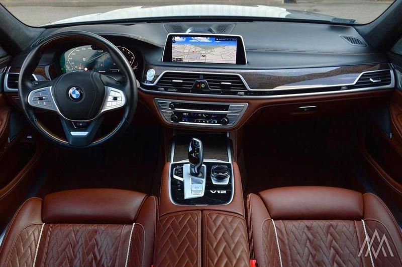 Gebraucht BMW 760L 585 PS (430 kW) 2020 Grau Limousine