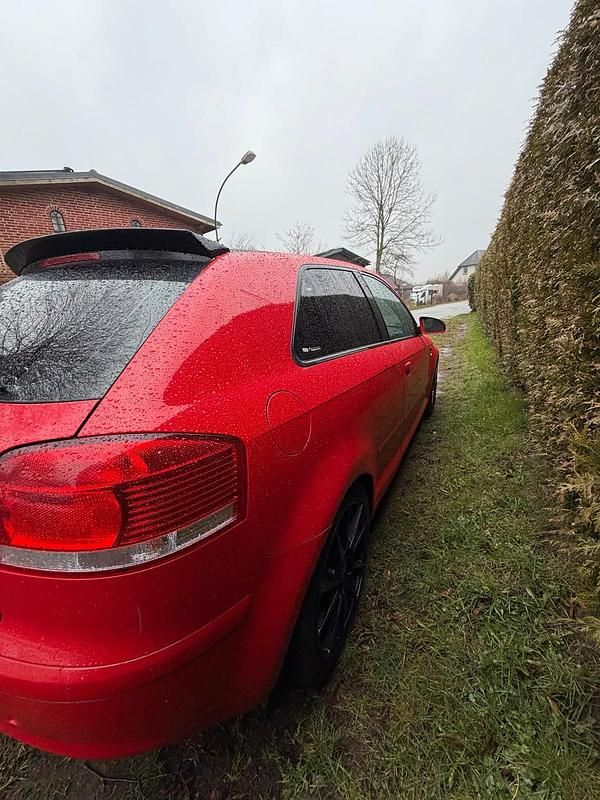 Gebraucht Audi A3 250 PS (183 kW) 2005 Rot Kleinwagen