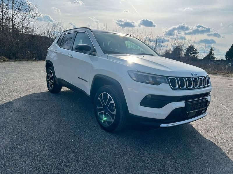 Gebraucht Jeep Compass Limited 190 PS (139 kW) 2022 Weiß SUV