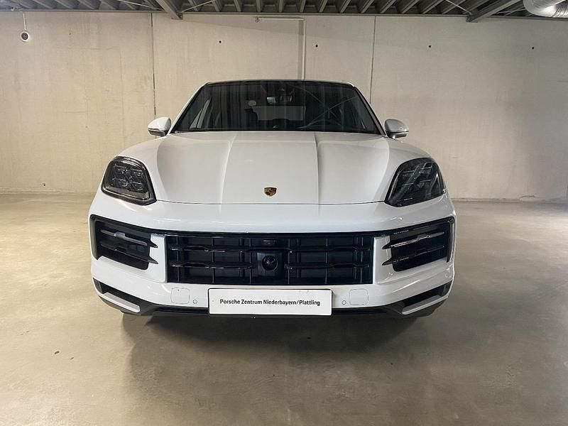 Gebraucht Porsche Cayenne E-Hybrid Coupe 470 PS (345 kW) 2025 Carraraweissmetallic Coupé