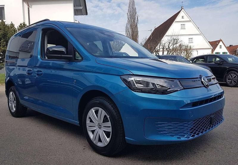 Neu VW Caddy 116 PS (85 kW) 2026 Costa azul metallic Van / Kleinbus