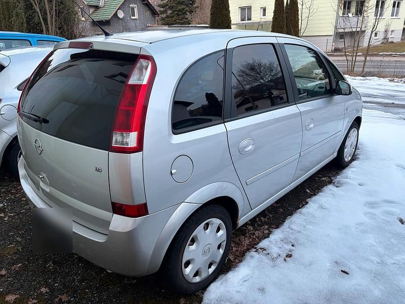 Gebraucht Opel Meriva 101 PS (74 kW) 2005 Silber Van / Kleinbus