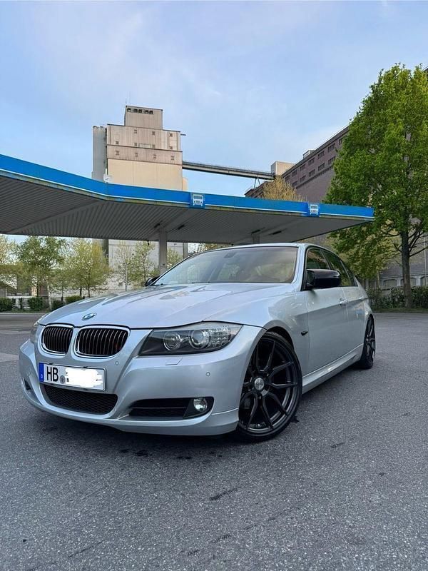 Silber Gebraucht 2008 BMW 325 Performance Limousine | 10.500 € (Teuer) - Bild 1/4