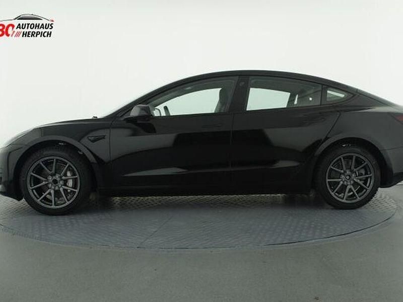 Gebraucht Tesla Model 3 208 kW (283 PS) 2021 Solid black Limousine