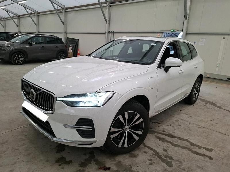 Crystal white / metallic (metallic) Gebraucht 2022 Volvo XC60 Core SUV | 36.000 € (Guter Preis) - Bild 1/4