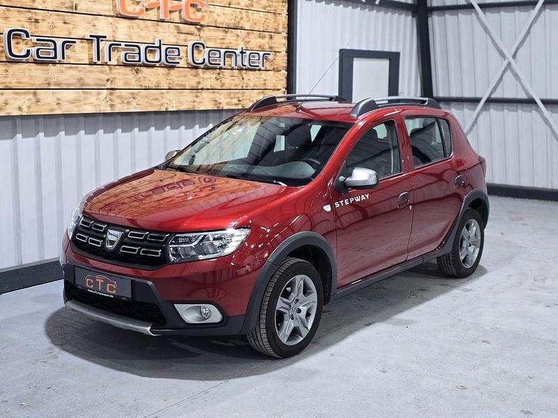 Gebraucht Dacia Sandero Stepway 90 PS (66 kW) 2019 Rot Limousine