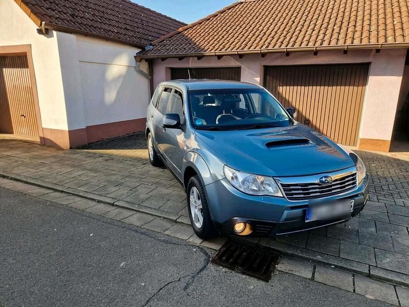 Gebraucht Subaru Forester 147 PS (108 kW) 2010 Grün SUV