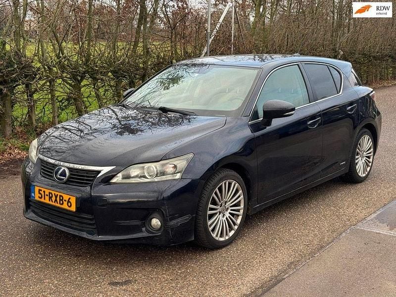 Gebraucht Lexus CT200h 99 PS (72 kW) 2011 Schwarz Limousine