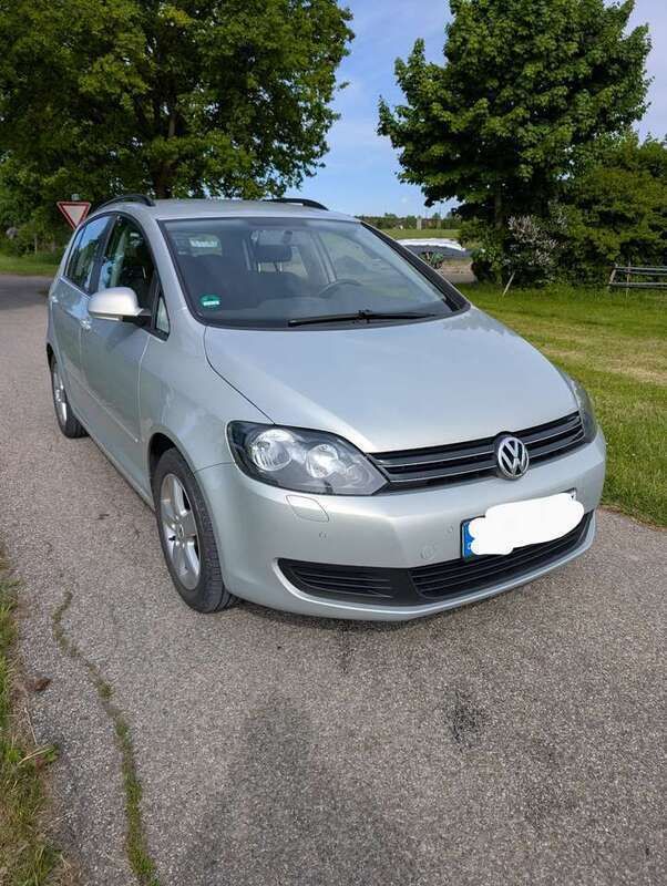 Silber Gebraucht 2010 VW Golf Plus Cross Comfortline Van / Kleinbus | 5.200 € (Fairer Preis) - Bild 1/4