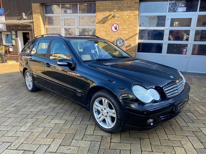 Gebraucht Mercedes C200 122 PS (89 kW) 2004 Schwarz Kombi