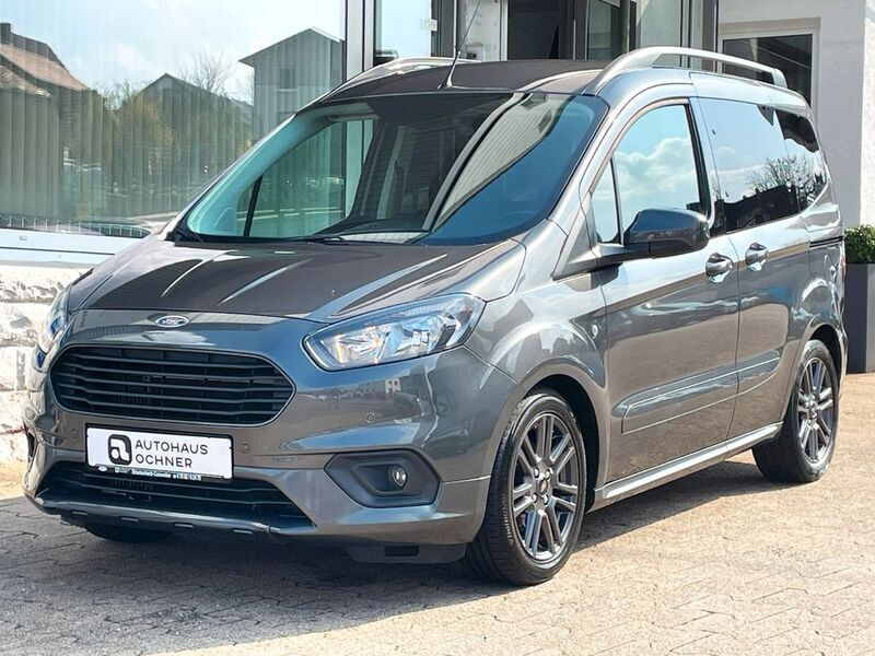 Grau Gebraucht 2019 Ford Tourneo Courier Sport Van / Kleinbus | 15.900 € (Etwas zu teuer) - Bild 1/4