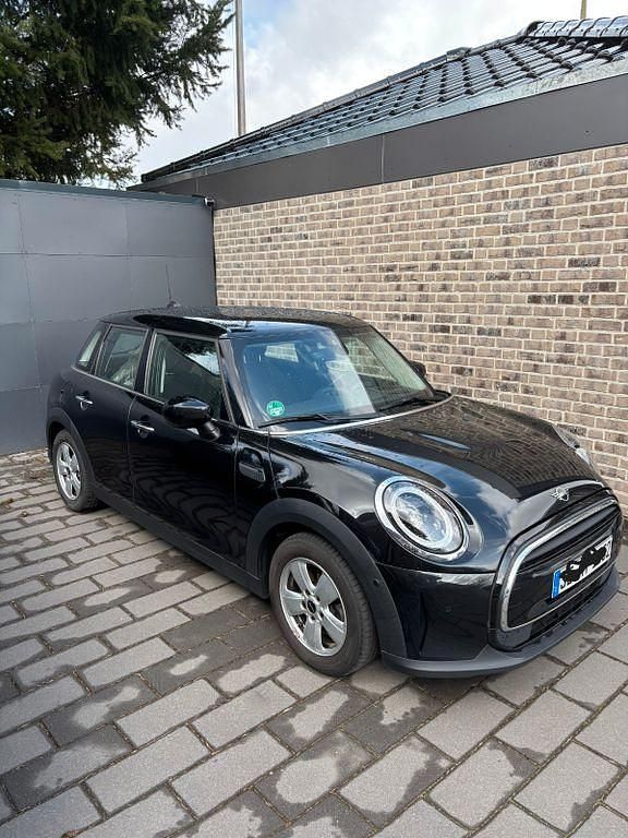 Gebraucht Mini Cooper 136 PS (100 kW) 2022 Schwarz Kleinwagen