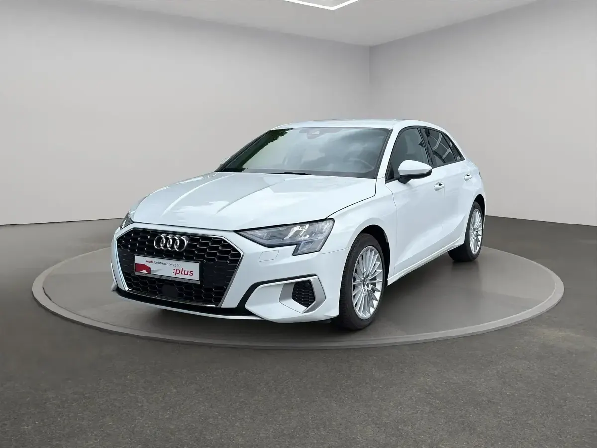 Gebraucht Audi A3 Advanced 150 PS (110 kW) 2023 Ibisweiß Limousine