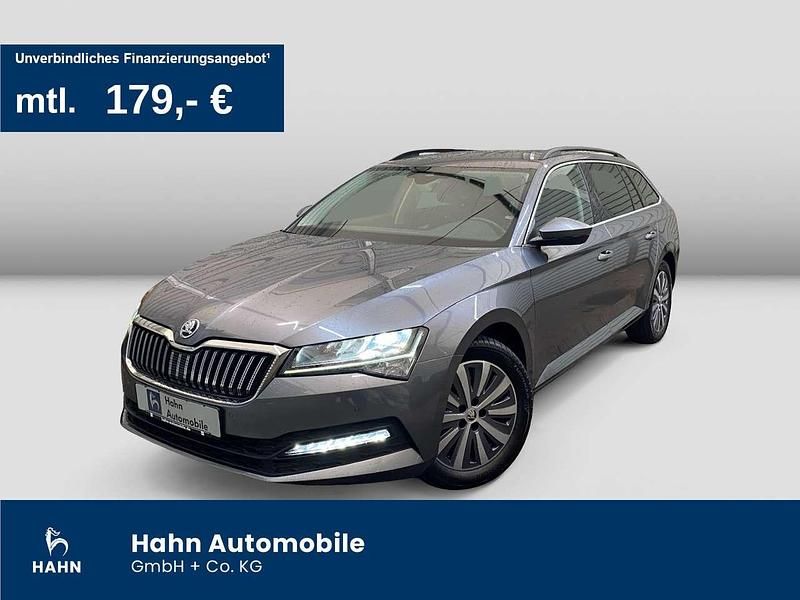 Graphitegrau metallic Gebraucht 2022 Skoda Superb Ambition Kombi | 24.990 € (Fairer Preis) - Bild 1/3