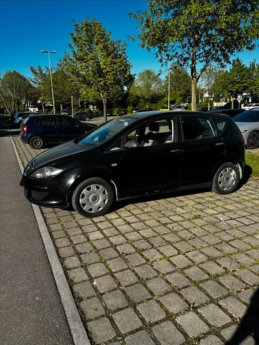 Gebraucht Seat Altea 105 PS (77 kW) 2008 Schwarz Limousine