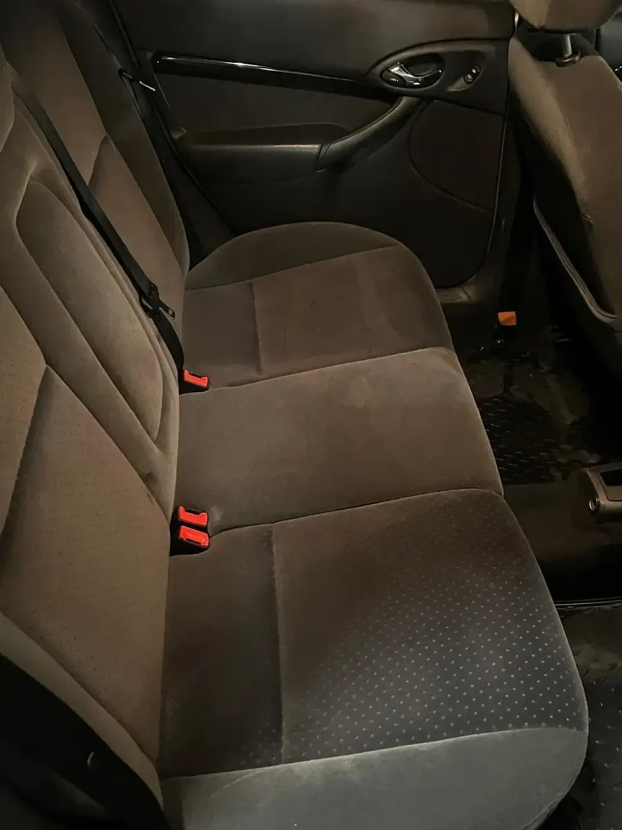 Gebraucht Ford Focus 100 PS (73 kW) 2001 Kleinwagen