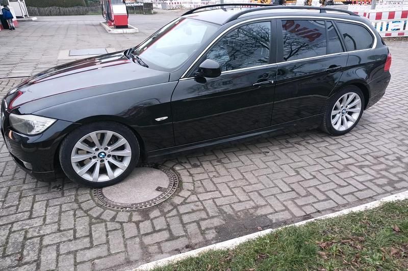 Gebraucht BMW 330 Performance 272 PS (200 kW) 2008 Schwarz Kombi