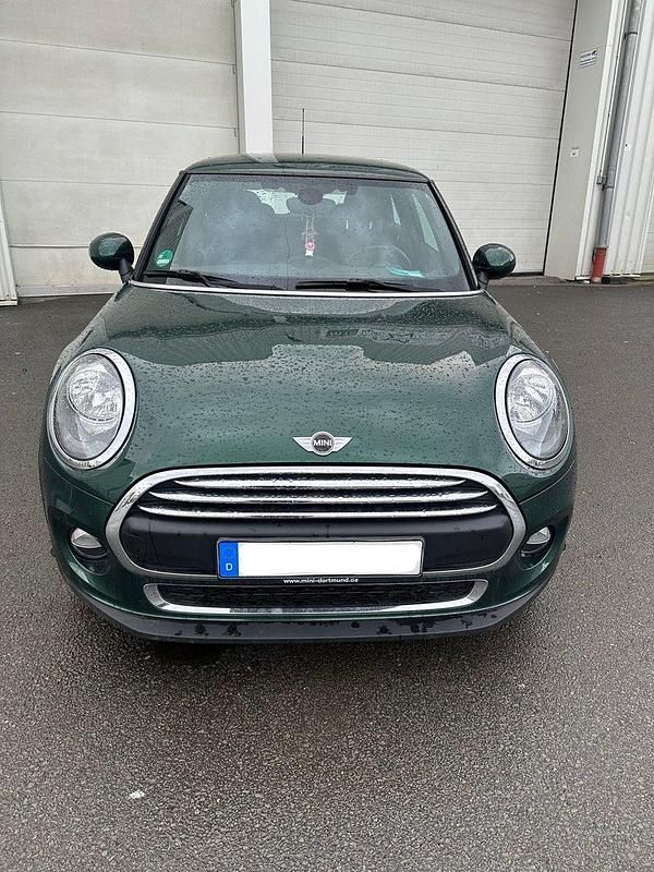 Usata Mini ONE 102 CV (75 kW) 2017 Verde Utilitaria