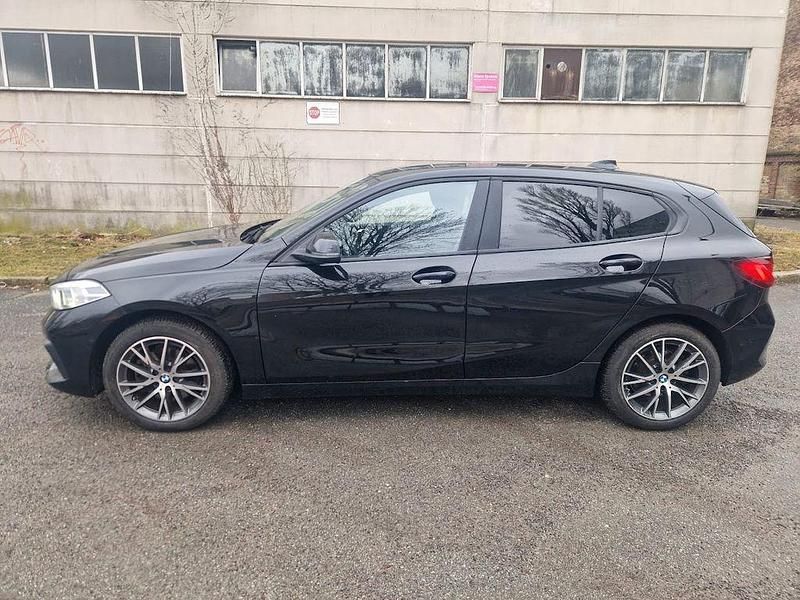 Gebraucht BMW 118 Advantage 136 PS (100 kW) 2021 Schwarz Kleinwagen