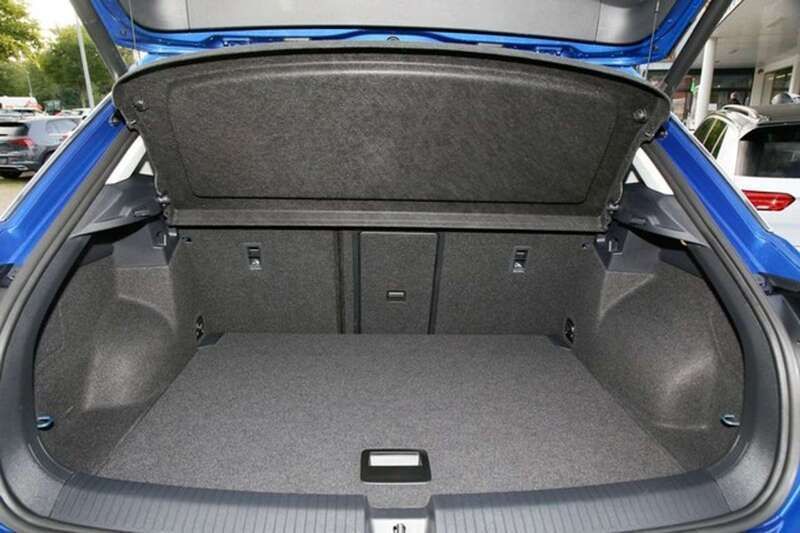 Gebraucht VW T-Roc Active 150 PS (110 kW) 2021 Ravennablau SUV