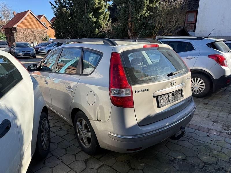 Gebraucht Hyundai i30 109 PS (80 kW) 2009 Limousine