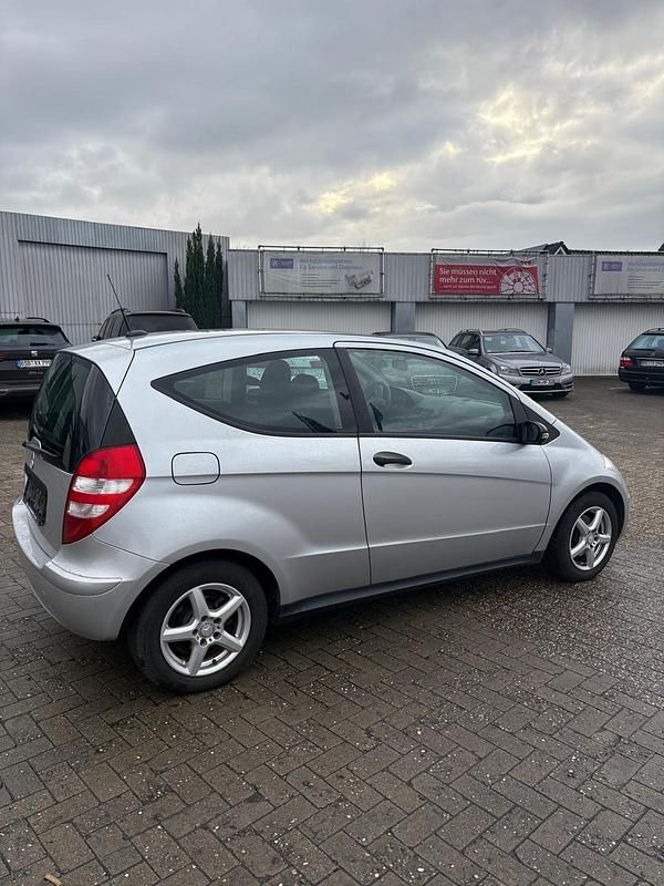 Gebraucht Mercedes A150 95 PS (69 kW) 2005 Silber Kleinwagen