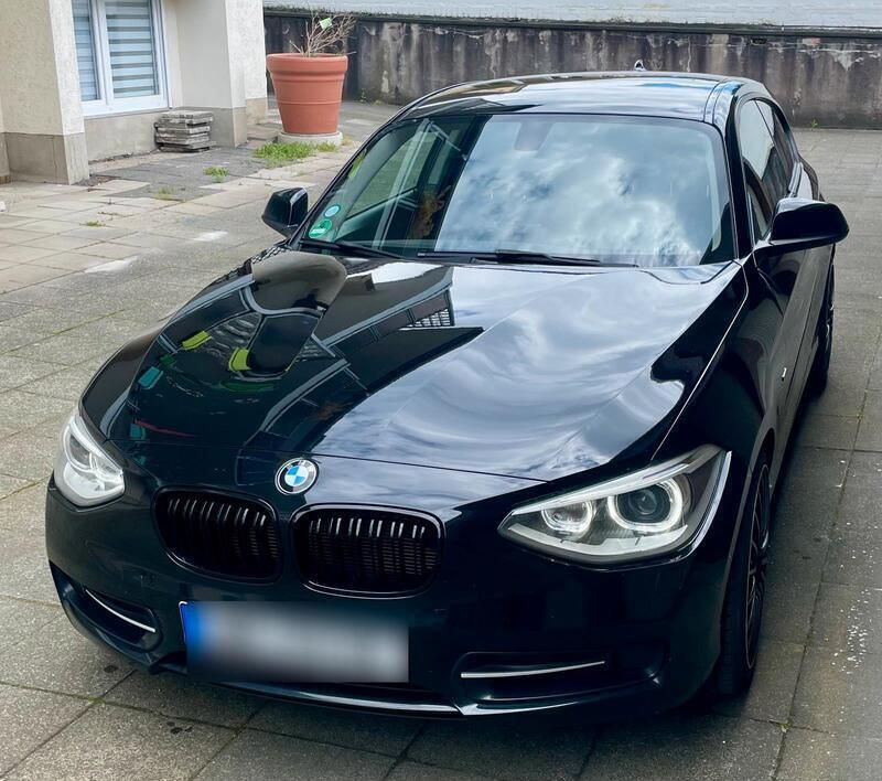 Schwarz Gebraucht 2013 BMW 118 Coupé Sport Line Coupé | 6.000 € (Guter Preis) - Bild 1/4