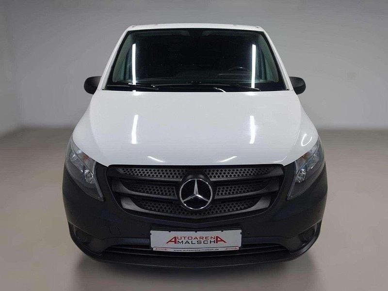 Gebraucht Mercedes Vito 114 PS (83 kW) 2017 Arktikweiss Van