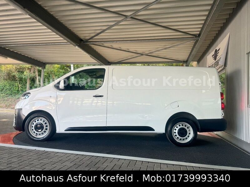 Gebraucht Toyota Proace Comfort 177 PS (130 kW) 2018 Weiß Van / Kleinbus