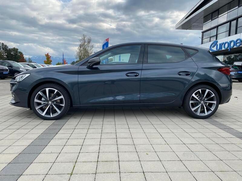 Gebraucht Seat Leon FR 150 PS (110 kW) 2020 Magnetic grau metallic/grau Limousine