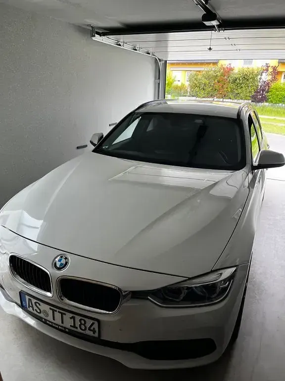 Gebraucht BMW 318 150 PS (110 kW) 2016 Weiß Kombi