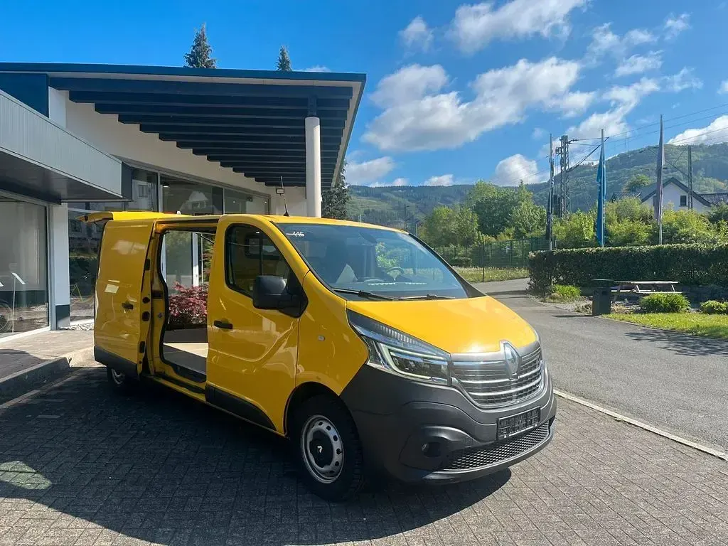 Gebraucht Renault Trafic 120 PS (88 kW) 2020 Van / Kleinbus