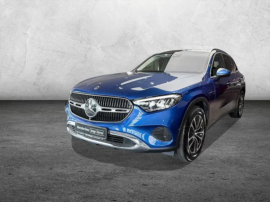 Gebraucht Mercedes GLC200 Avantgarde 204 PS (150 kW) 2023 Blau SUV