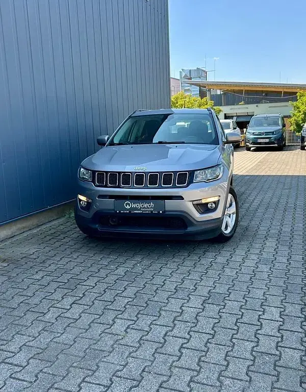 Gebraucht Jeep Compass Longitude 140 PS (102 kW) 2018 Silber SUV