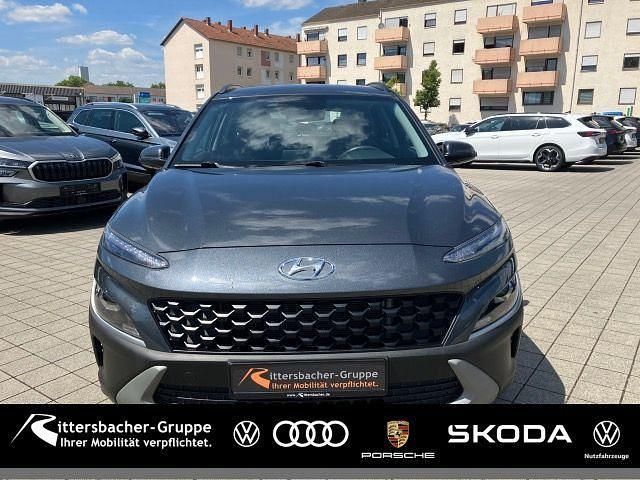 Grau Gebraucht 2021 Hyundai Kona Select SUV | 15.980 € (Fairer Preis) - Bild 1/4